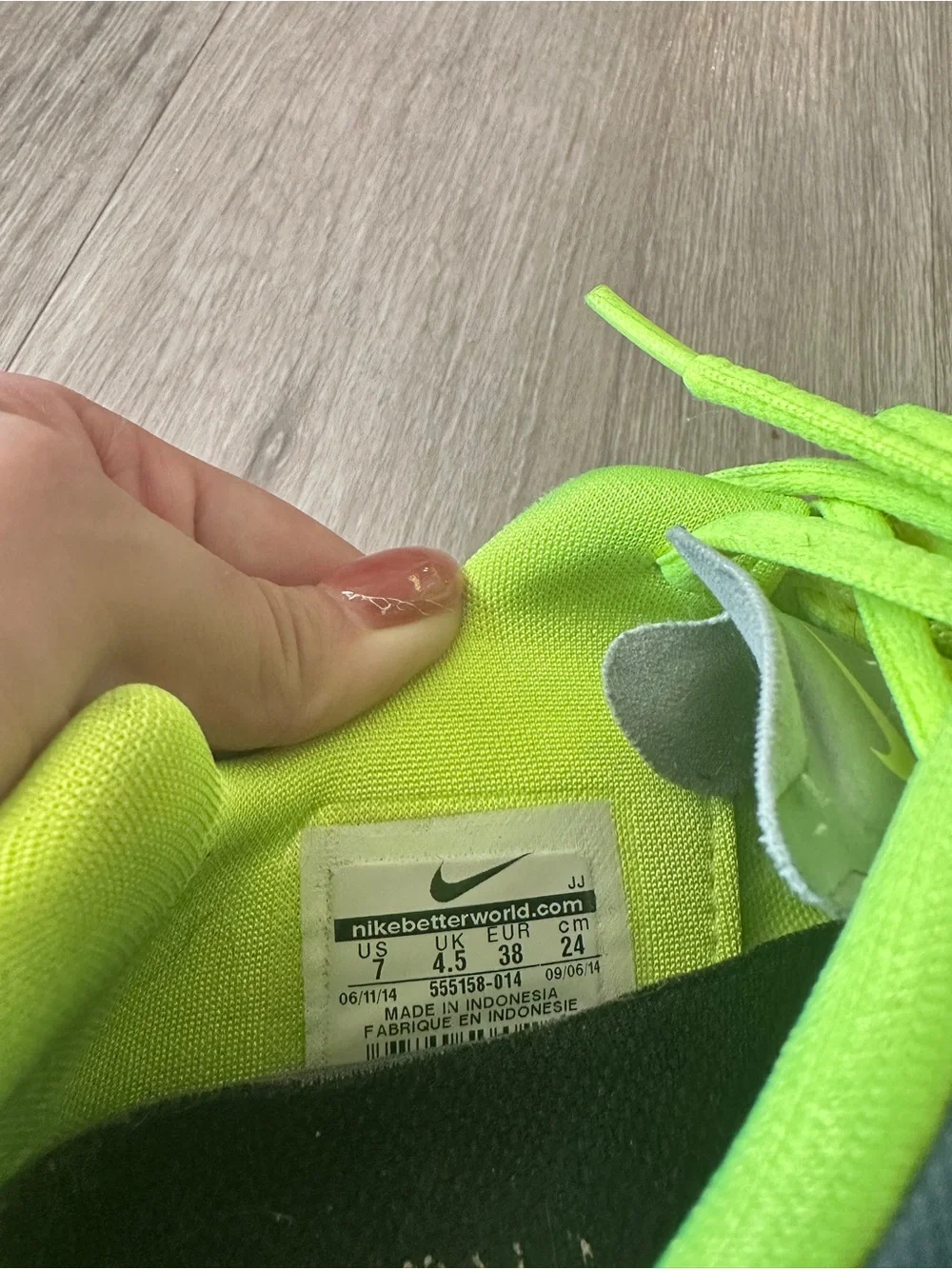 Nike Women Black and Neon Green Athletic Sneakers